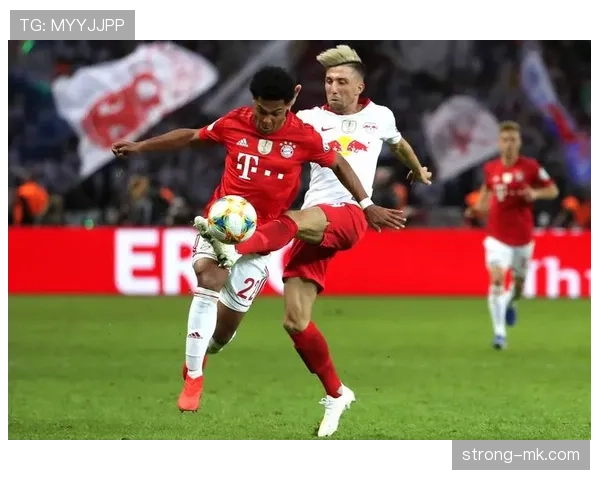 拜仁中场运转流畅但关键连接点缺失,问题已逐步反映在比赛表现中 拜仁中场运转流畅但关键连接点缺失,问题已逐步反映在比赛表现中