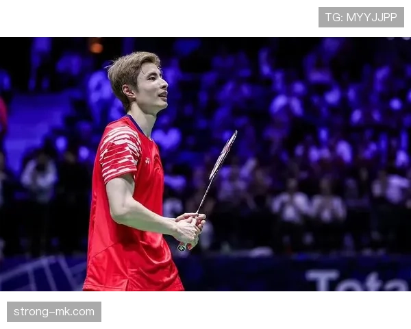 刚看到石宇奇的生活照，赛场是修行范儿，街拍是随手刷卡的富二代，我有点看懵