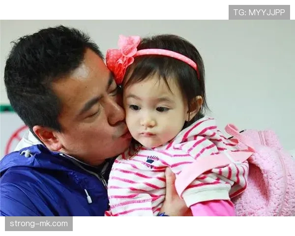 李小鹏赛场上像教皇，家里却被宠成小公主，这反差谁顶得住？